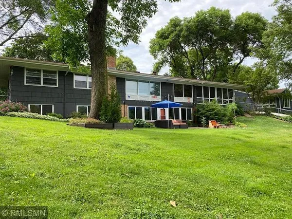 $3,500 | 1952 Oak Knoll Drive, White Bear Lake, MN 55110