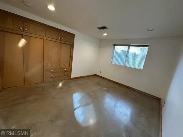 $3,500 | 1952 Oak Knoll Drive, White Bear Lake, MN 55110