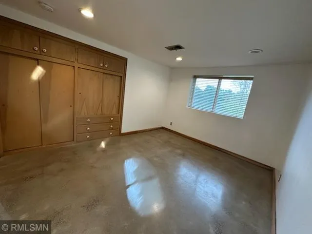 $4,000 | 1952 Oak Knoll Drive, White Bear Lake, MN 55110