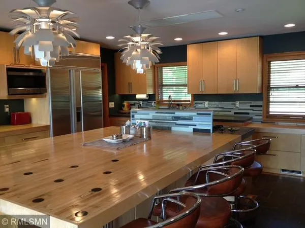 $3,500 | 1952 Oak Knoll Drive, White Bear Lake, MN 55110