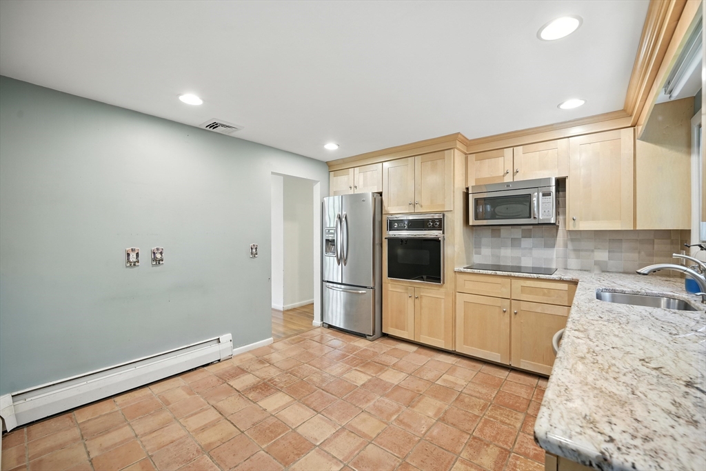 5 Ashwood Road Acton, MA 01720 - Photo 12 of 25 Gallery Image 12