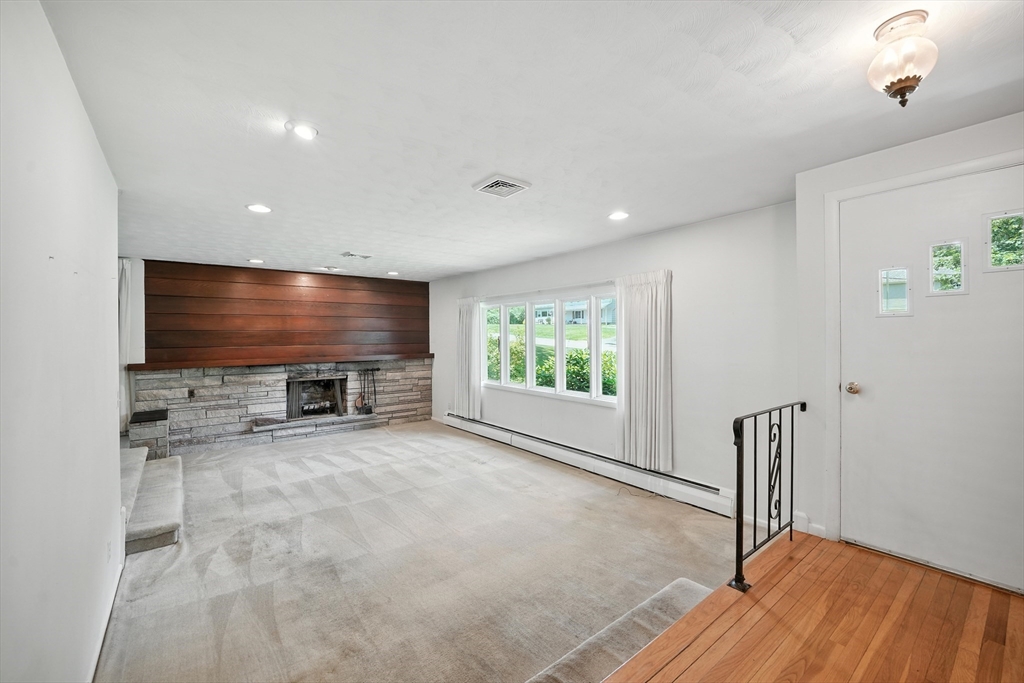 5 Ashwood Road Acton, MA 01720 - Photo 7 of 25 Gallery Image 7