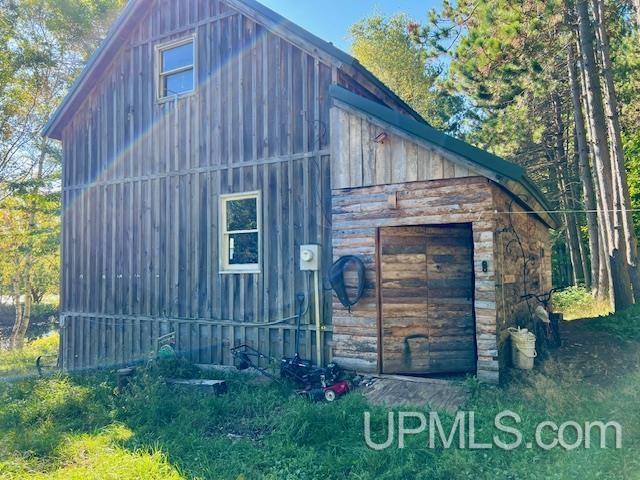 25307 Dover Road Calumet, MI 49913 - Photo 19 of 47