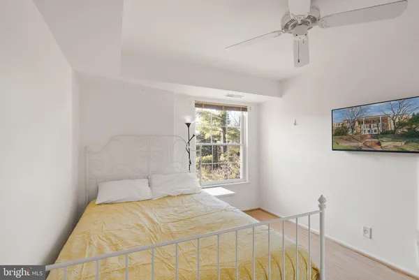$410,000 | 7661 Provincial Drive, Unit 305, McLean, VA 22102
