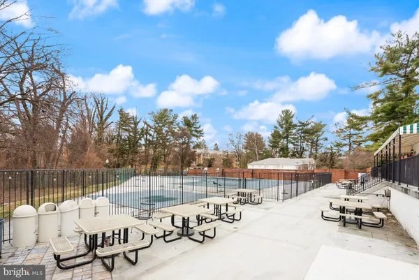 $410,000 | 7661 Provincial Drive, Unit 305, McLean, VA 22102