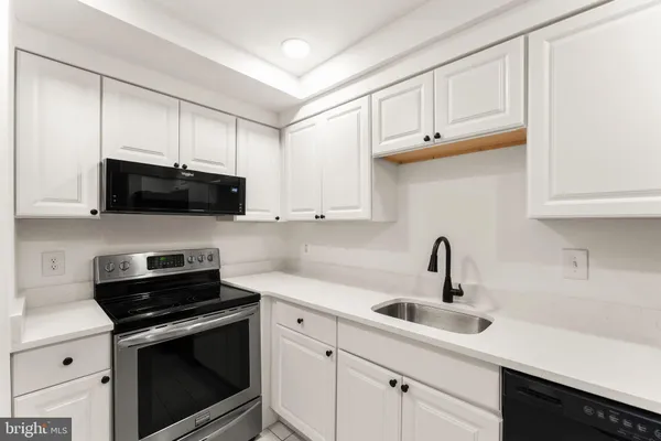 $410,000 | 7661 Provincial Drive, Unit 305, McLean, VA 22102