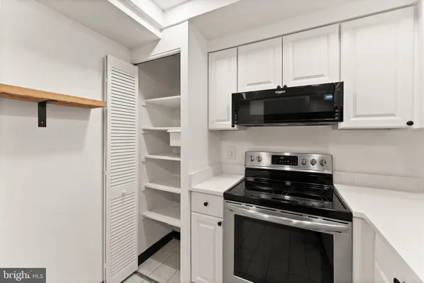 $410,000 | 7661 Provincial Drive, Unit 305, McLean, VA 22102
