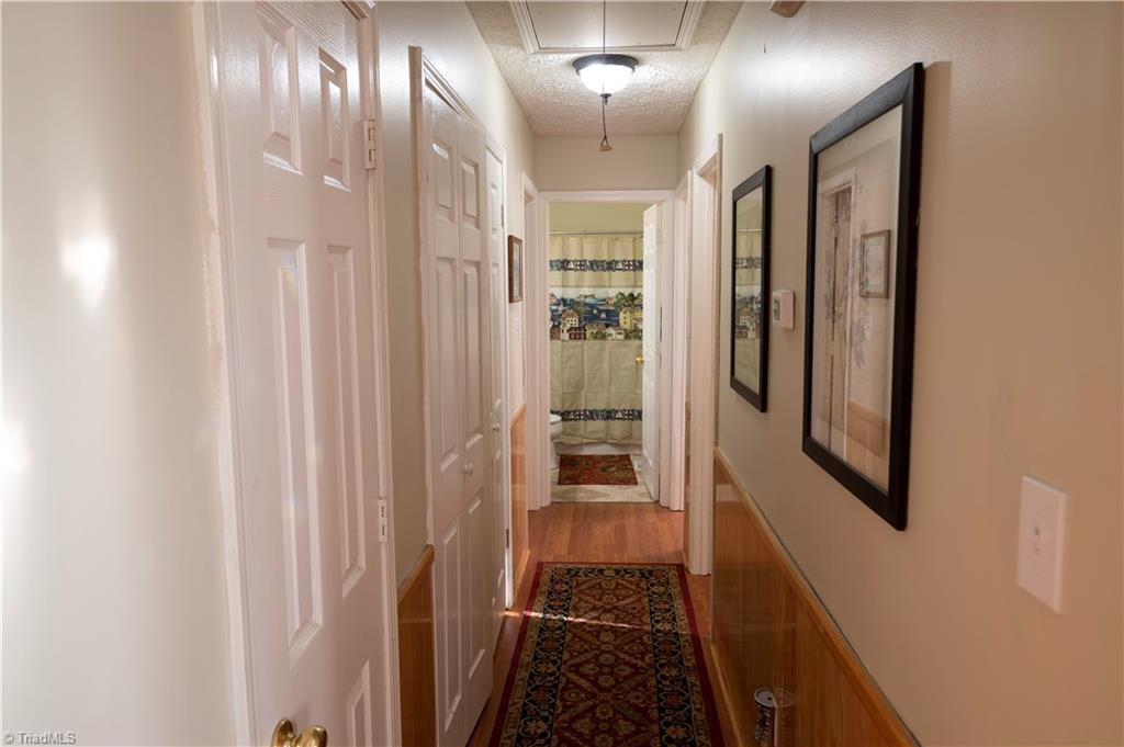 1107 East Springfield Road High Point, NC 27263 - Photo 6 of 22 Gallery Image 6