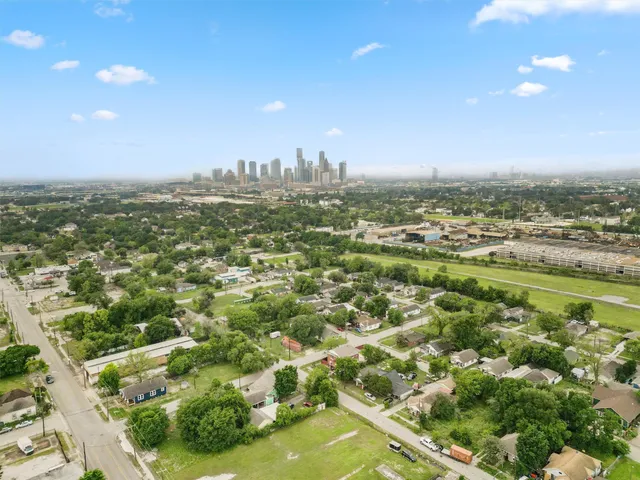 $260,000 | 2906 Brackenridge Street, Houston, TX 77026