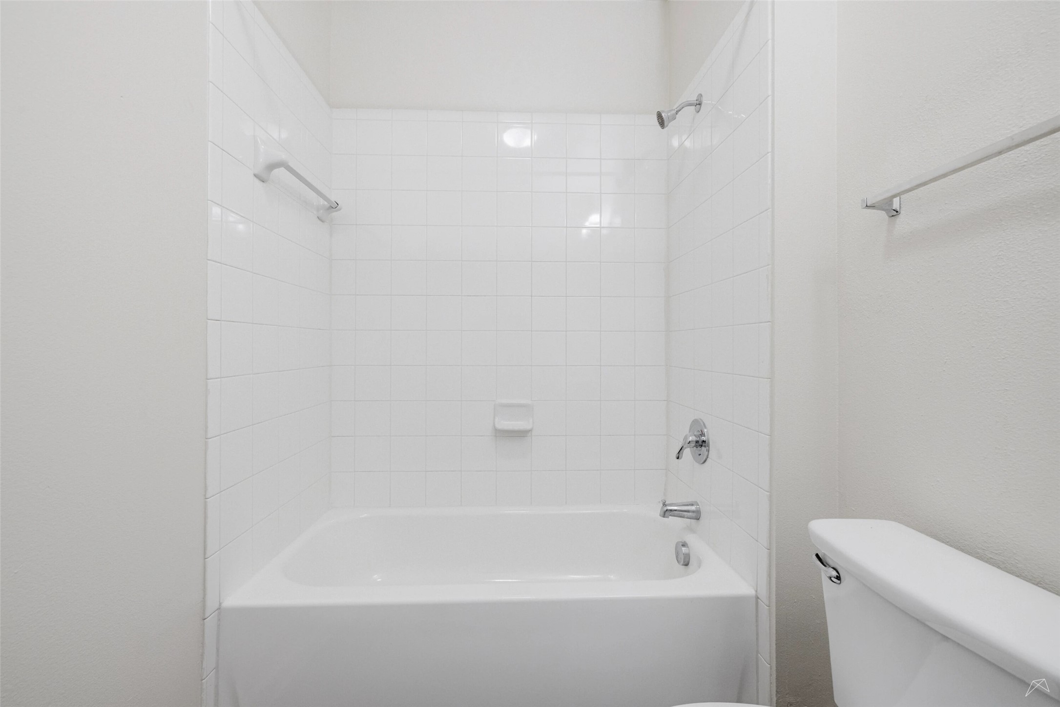 5605 Springdale Road, Unit 111104 Austin, TX 78723 - Photo 11 of 27 Up to 8 weeks free rent and waiving the standard deposit with approved credit and landlord verification.