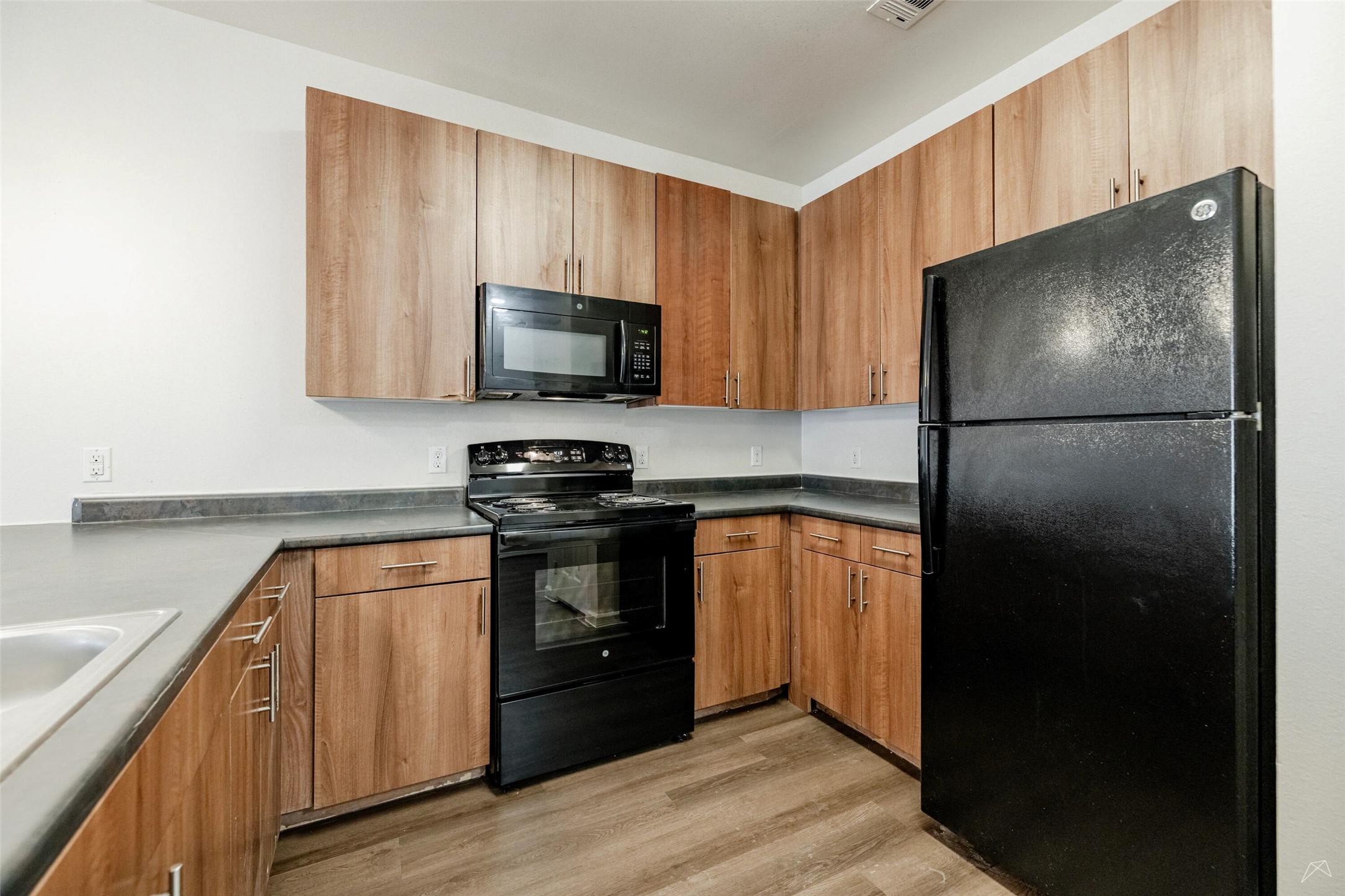 5605 Springdale Road, Unit 111104 Austin, TX 78723 - Photo 5 of 27 Up to 8 weeks free rent and waiving the standard deposit with approved credit and landlord verification.