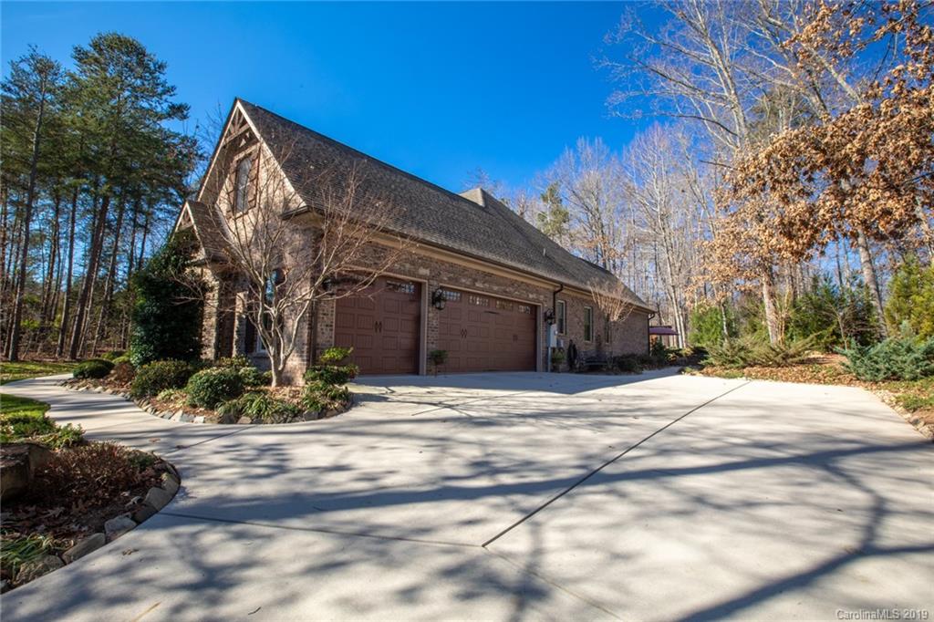 521 Medora Lane Fort Mill, SC 29708 - Photo 2 of 35 Gallery Image 2