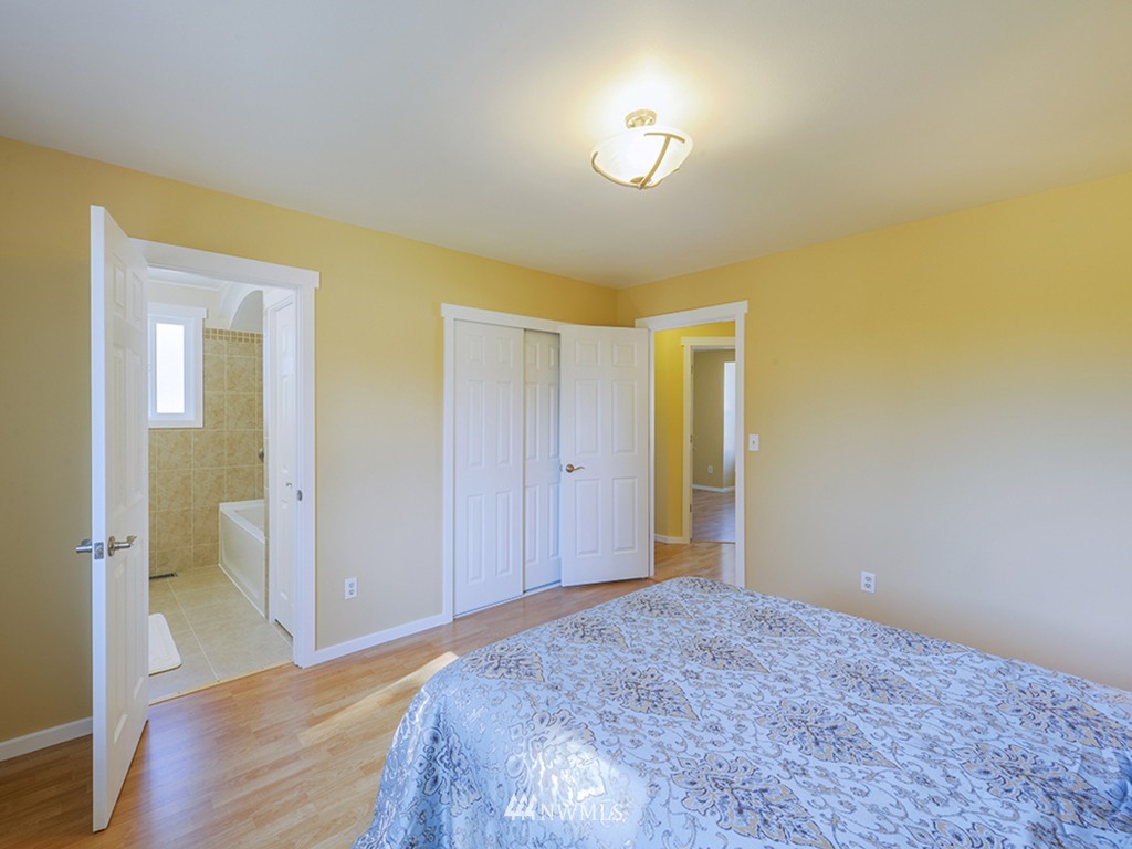 10615 Southeast 187th Street Renton, WA 98055 - Photo 13 of 18 Gallery Image 13