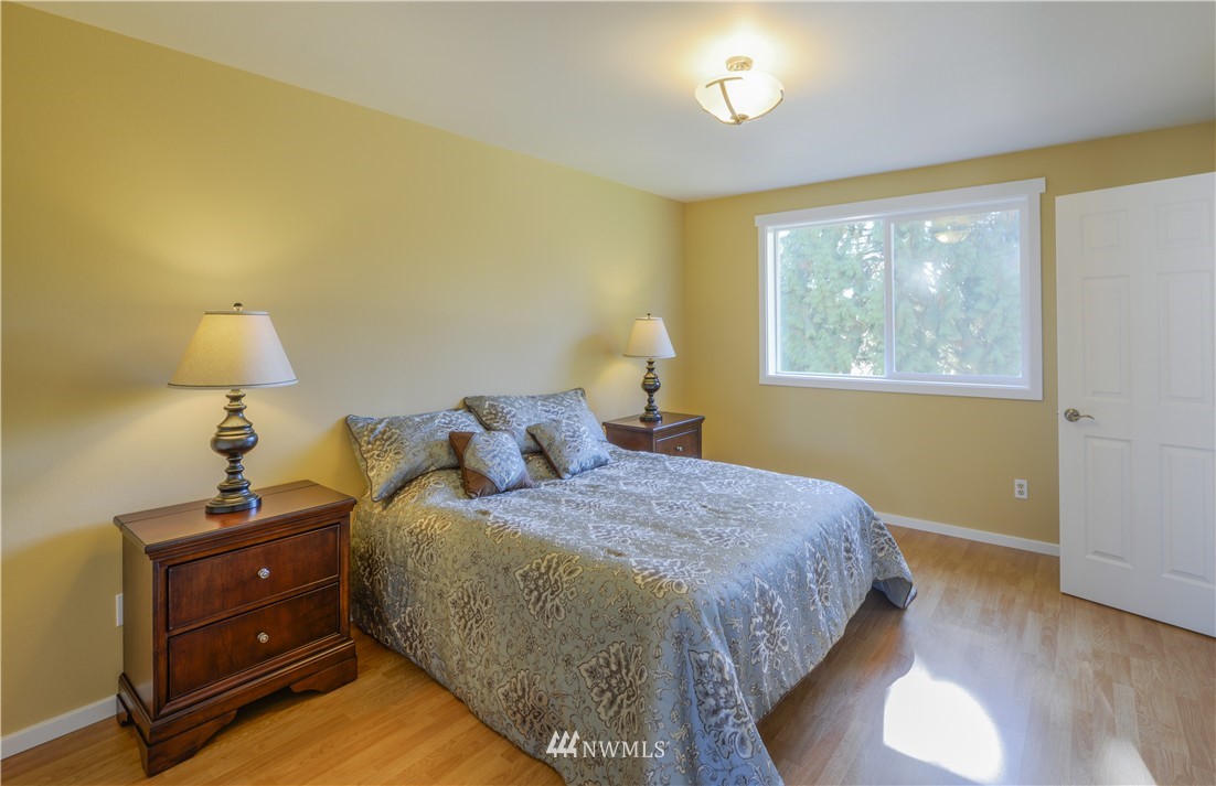 10615 Southeast 187th Street Renton, WA 98055 - Photo 15 of 18 Gallery Image 15