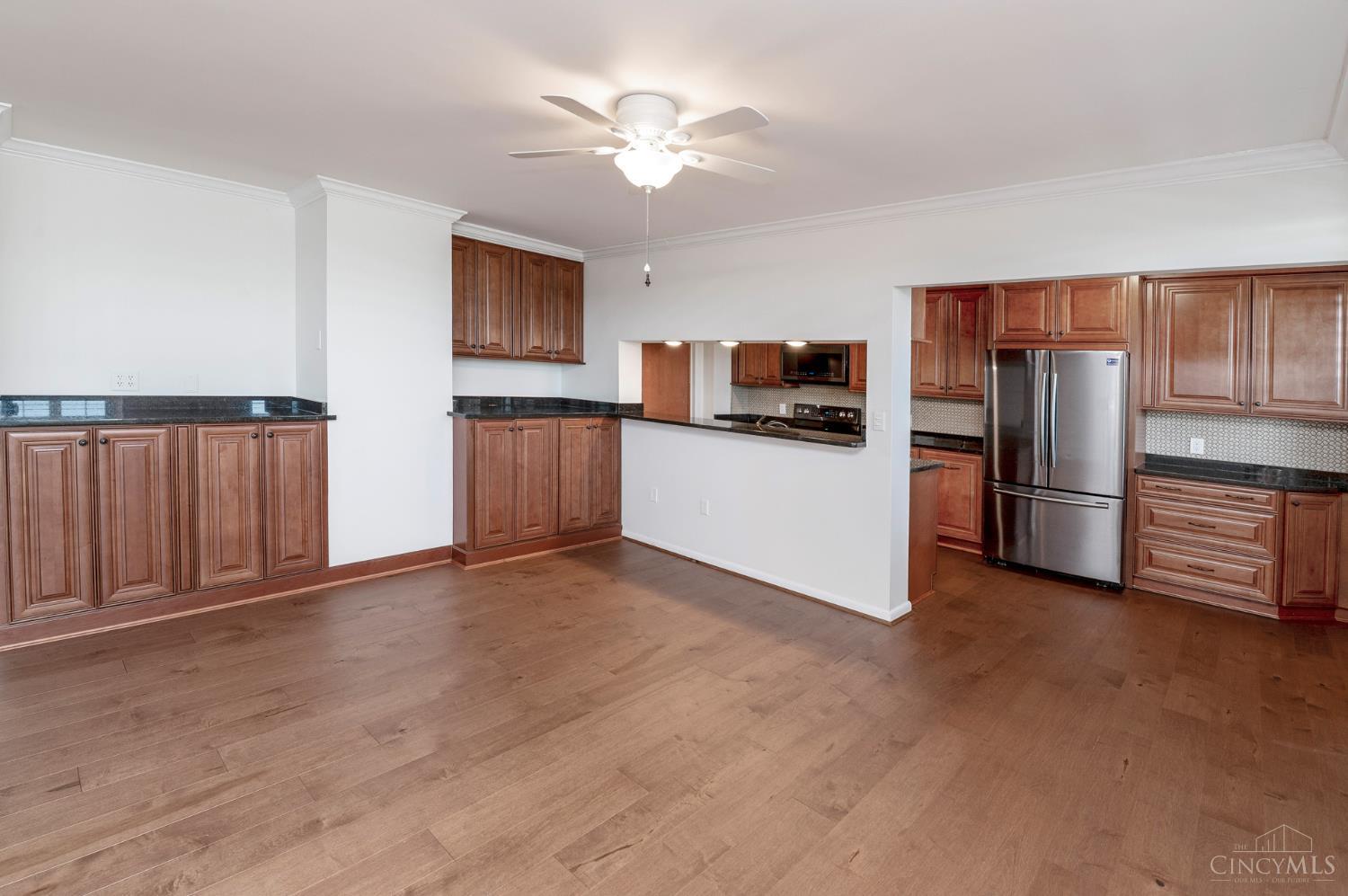 2444 Madison Road, Unit 708 Cincinnati, OH 45208 - Photo 11 of 43 Gallery Image 11