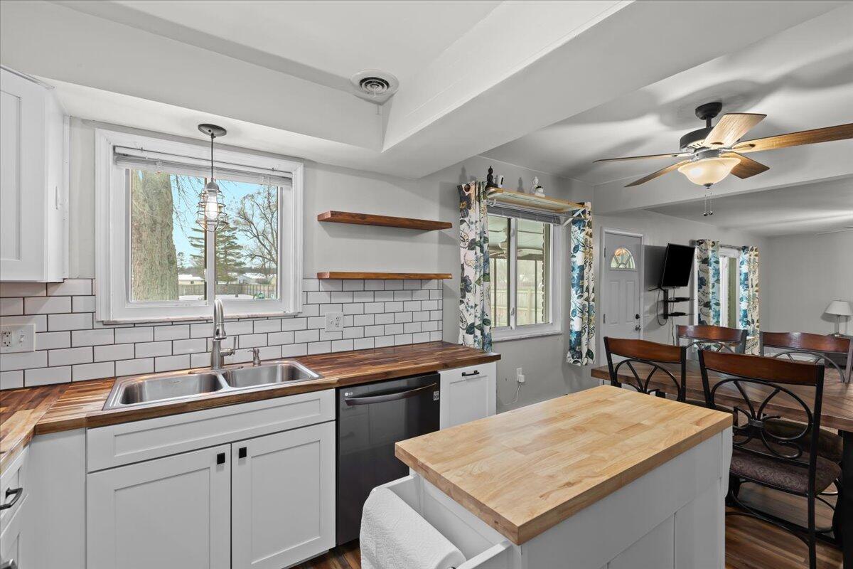 52411 Washington Street New Baltimore, MI 48047 - Photo 12 of 47 11-52411 Washington St