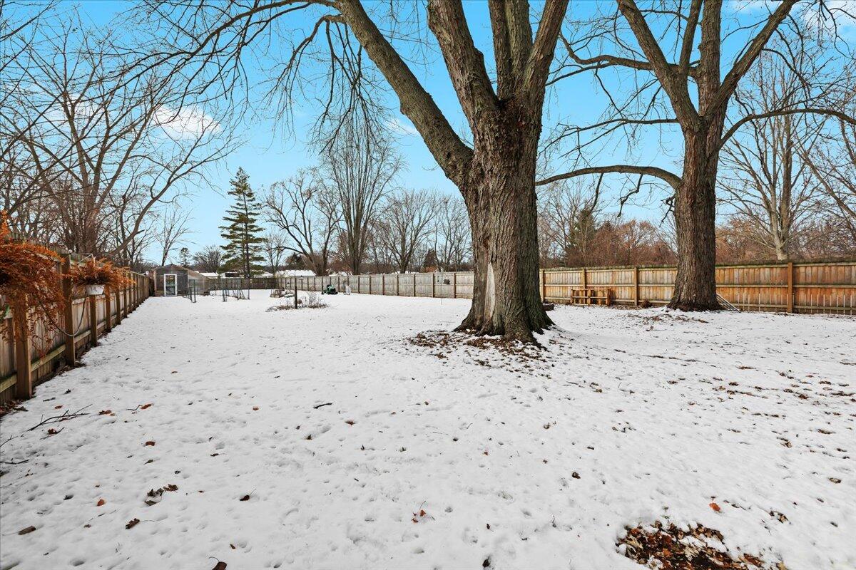 52411 Washington Street New Baltimore, MI 48047 - Photo 32 of 47 32-52411 Washington St