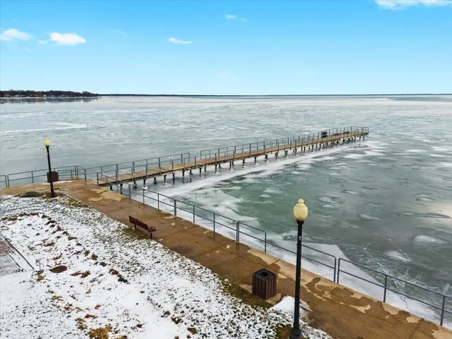 $350,000 | 52411 Washington Street, New Baltimore, MI 48047