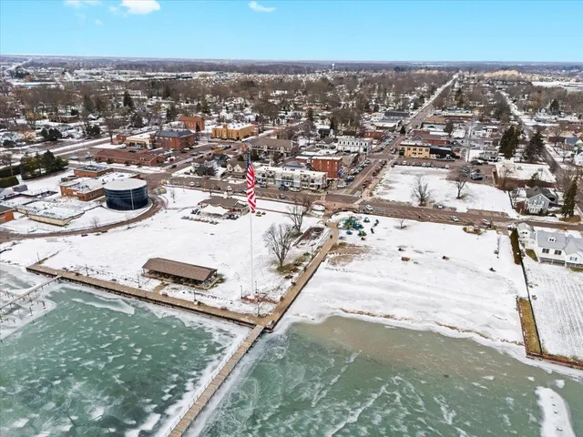 $350,000 | 52411 Washington Street, New Baltimore, MI 48047