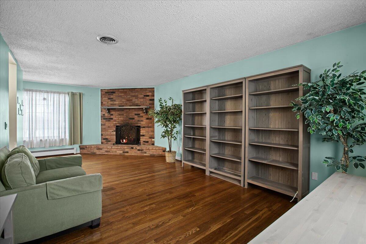 52411 Washington Street New Baltimore, MI 48047 - Photo 6 of 47 06-52411 Washington St