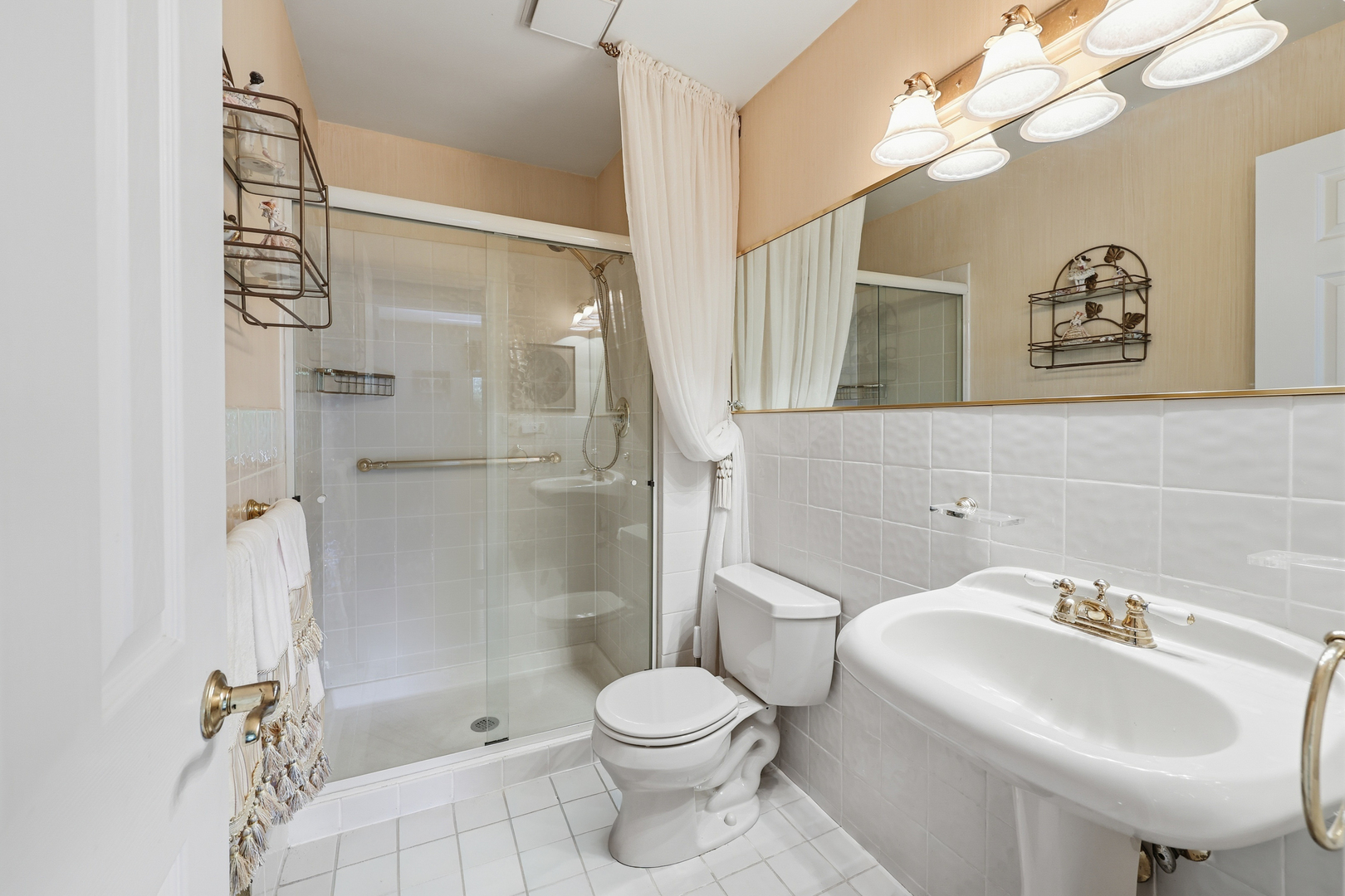 640 Old Barn Road, Unit C Lake Barrington, IL 60010 - Photo 24 of 47