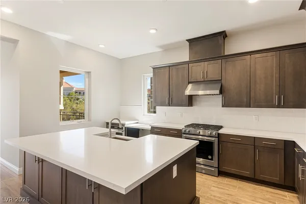 $5,600 | 132 Los Cabos Drive, Unit 202, Las Vegas, NV 89144