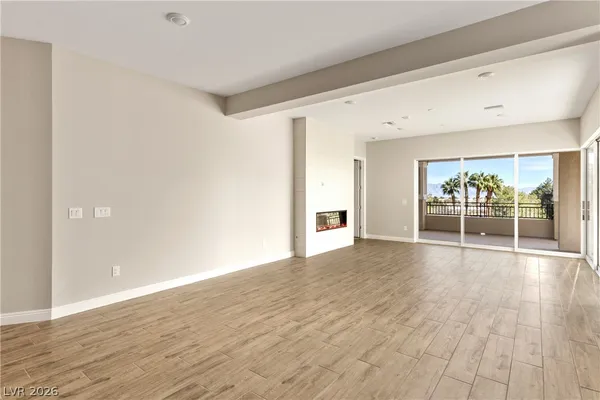 $5,600 | 132 Los Cabos Drive, Unit 202, Las Vegas, NV 89144