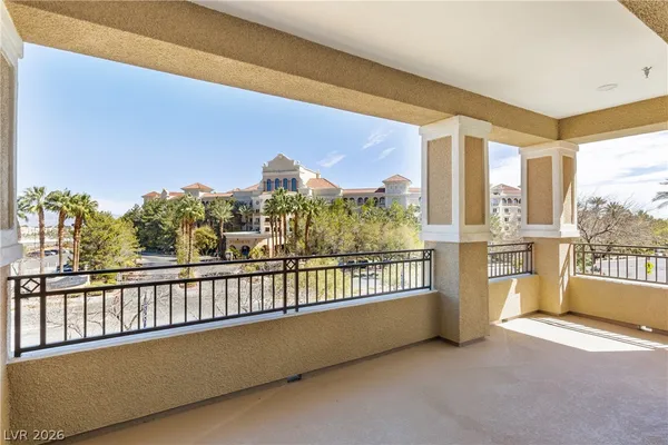 $5,600 | 132 Los Cabos Drive, Unit 202, Las Vegas, NV 89144