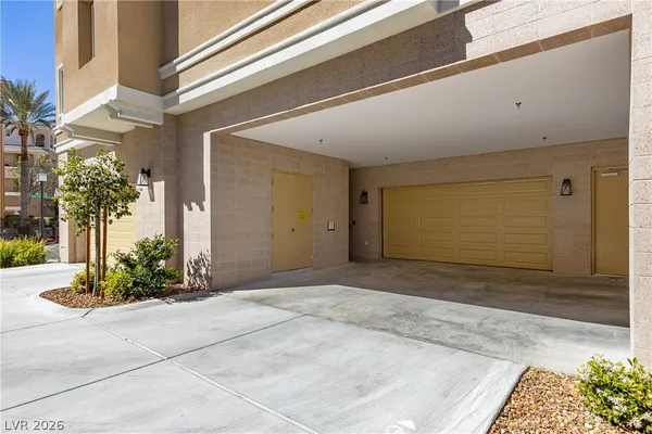 $5,600 | 132 Los Cabos Drive, Unit 202, Las Vegas, NV 89144