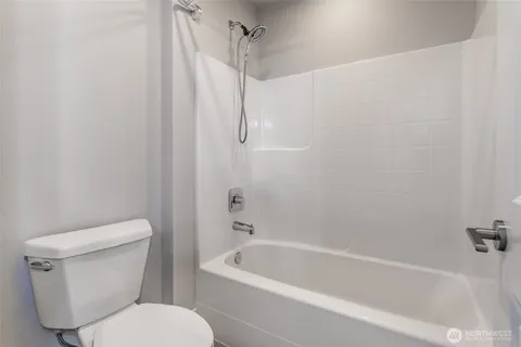 $960,000 | 12570 51st Place South, Tukwila, WA 98178