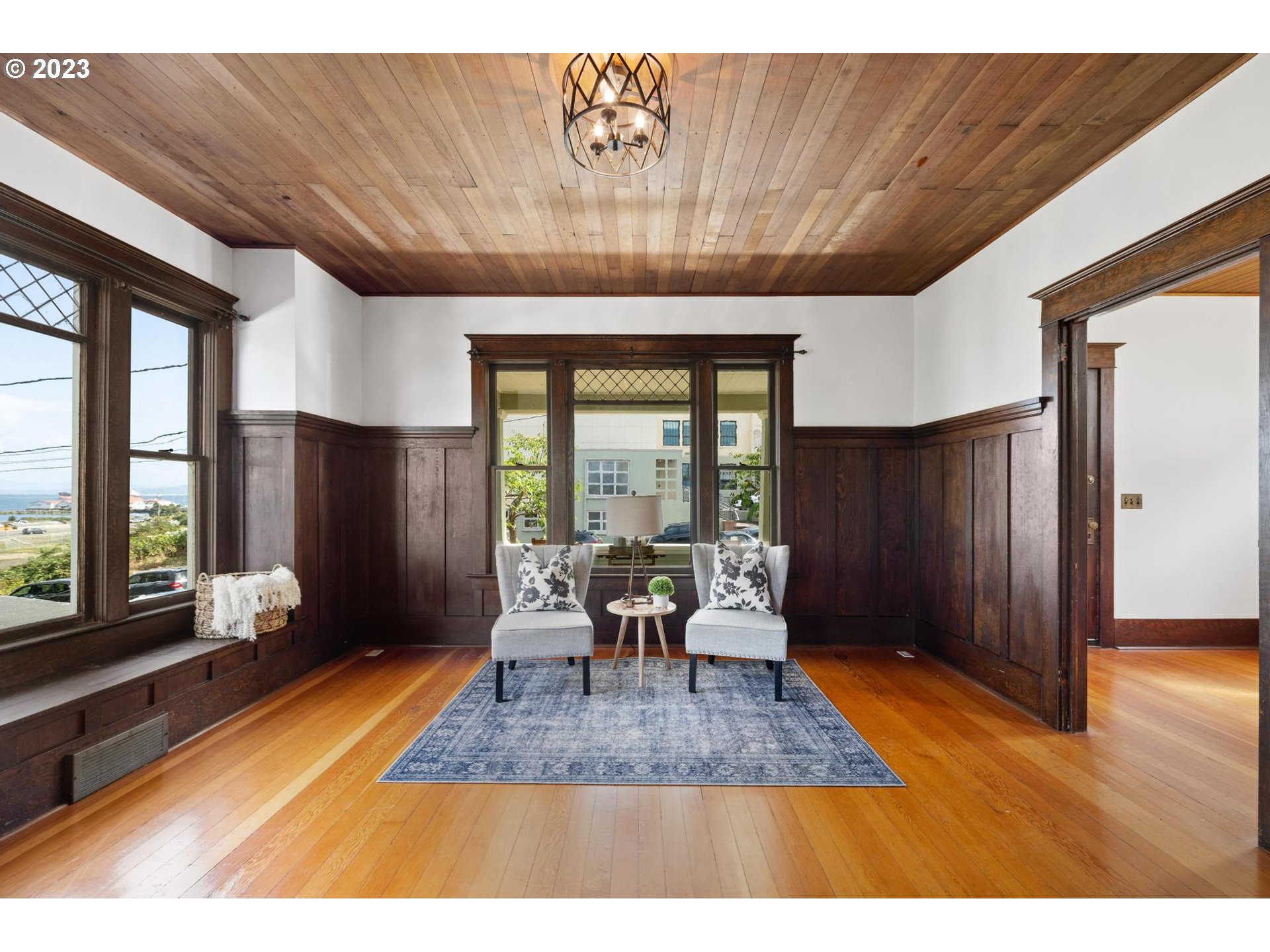 531 35th Street Astoria, OR 97103 - Photo 4 of 37 a living room with a large window