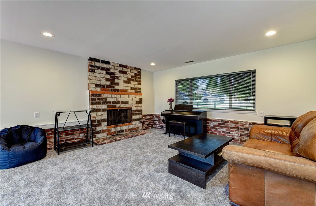 2620 164th Place Southeast Bothell, WA 98012 - Photo 18 of 40