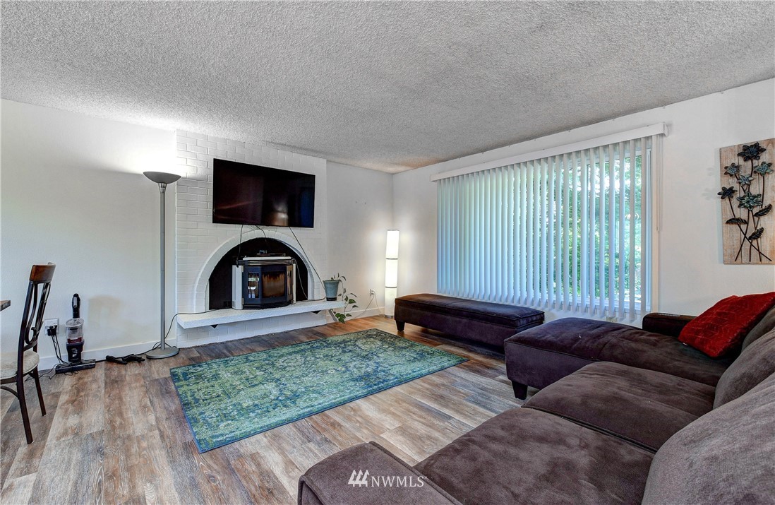 2620 164th Place Southeast Bothell, WA 98012 - Photo 4 of 40