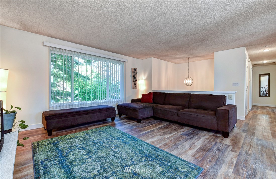 2620 164th Place Southeast Bothell, WA 98012 - Photo 7 of 40