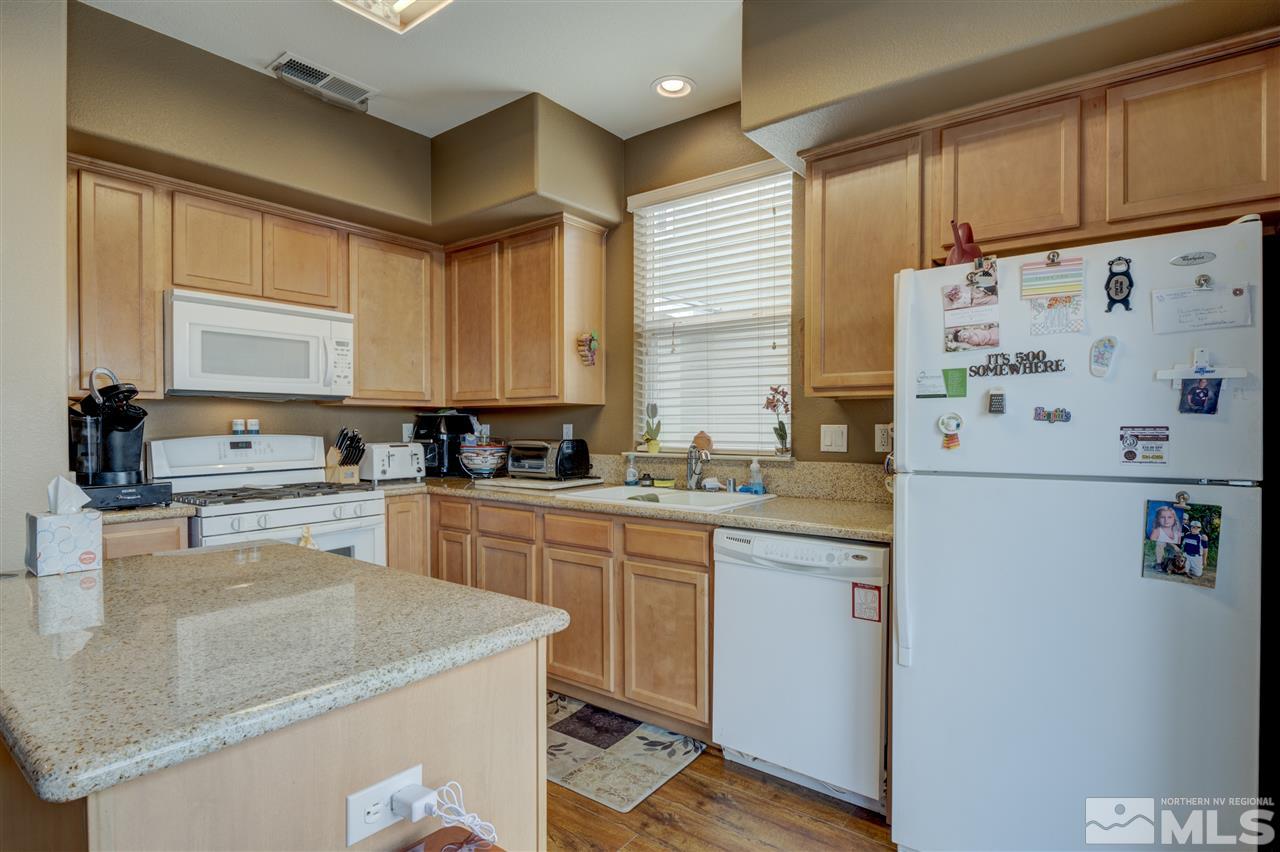 2175 Stanton Lane Reno, NV 89502 - Photo 5 of 20 Photo 5