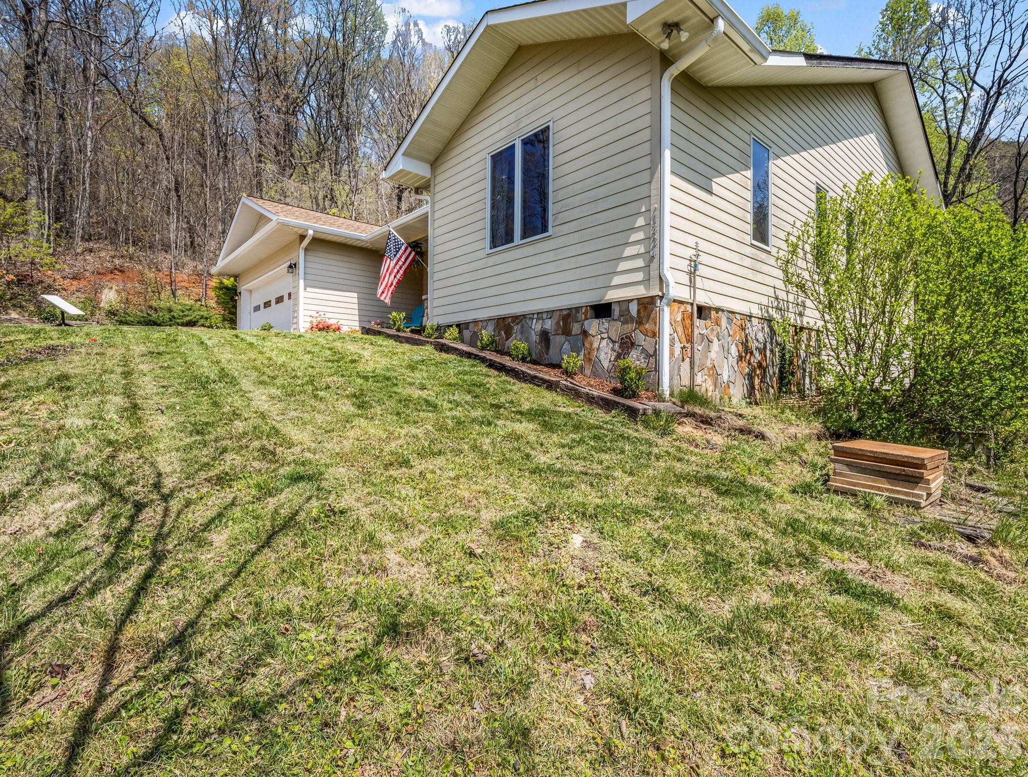 1424 Wolf Pen Road Old Fort, NC 28762 - Photo 35 of 45