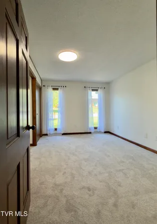 $450,000 | 308 Castaway Drive, Kingsport, TN 37663