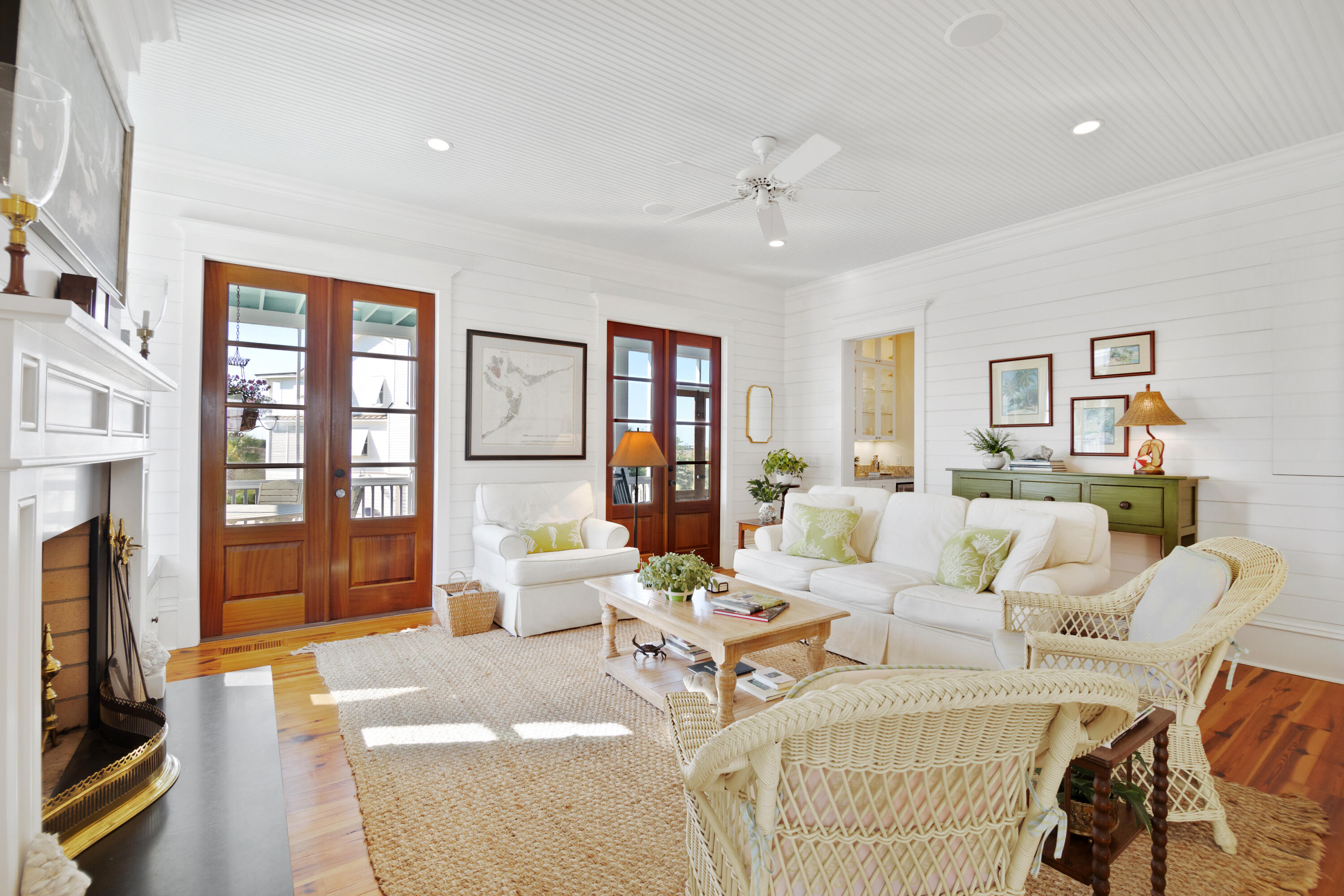 1817 Back Street Sullivans Island, SC 29482 - Photo 10 of 77 Living Room