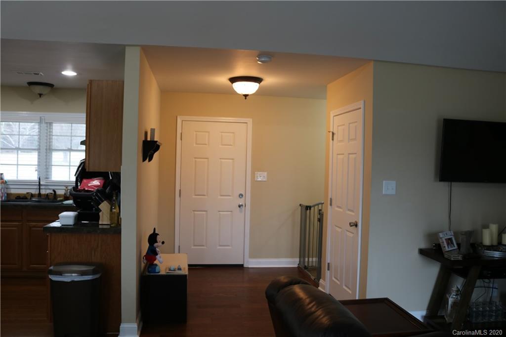 4648 Wylies Mill Road Edgemoor, SC 29712 - Photo 9 of 31 Gallery Image 9