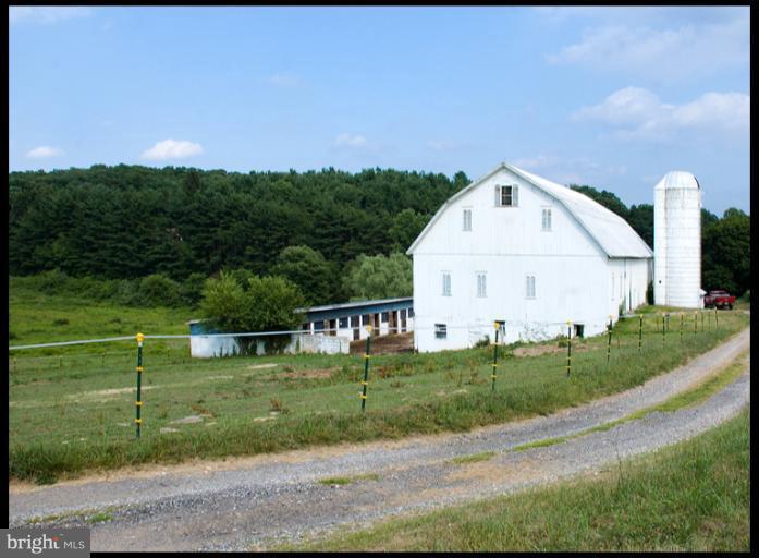 4738 Geeting Road Westminster, MD 21158 - Photo 10 of 15 Exterior (General)