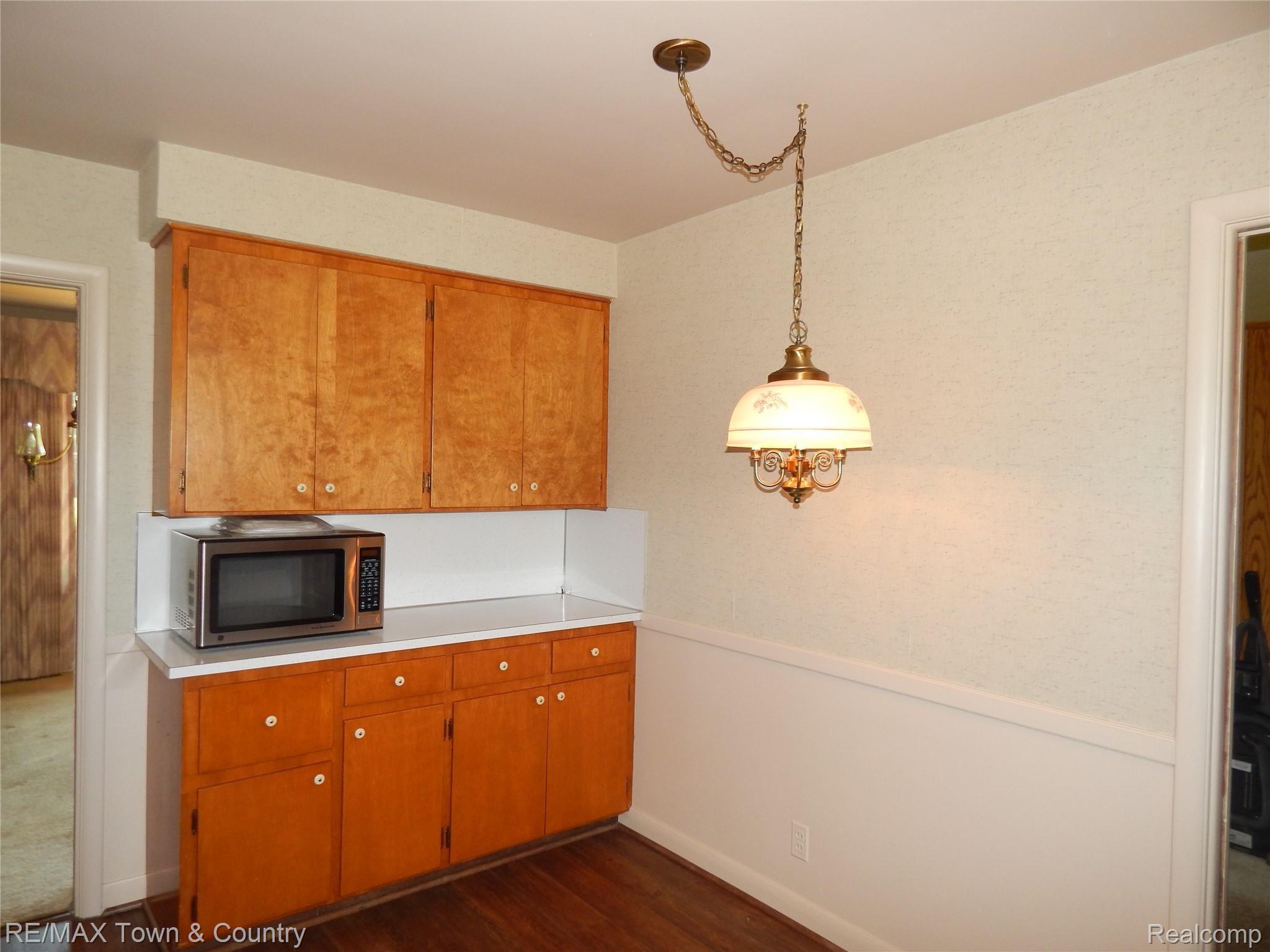 4197 Beecher Road Flint, MI 48532 - Photo 19 of 42 DSCN1061.JPG