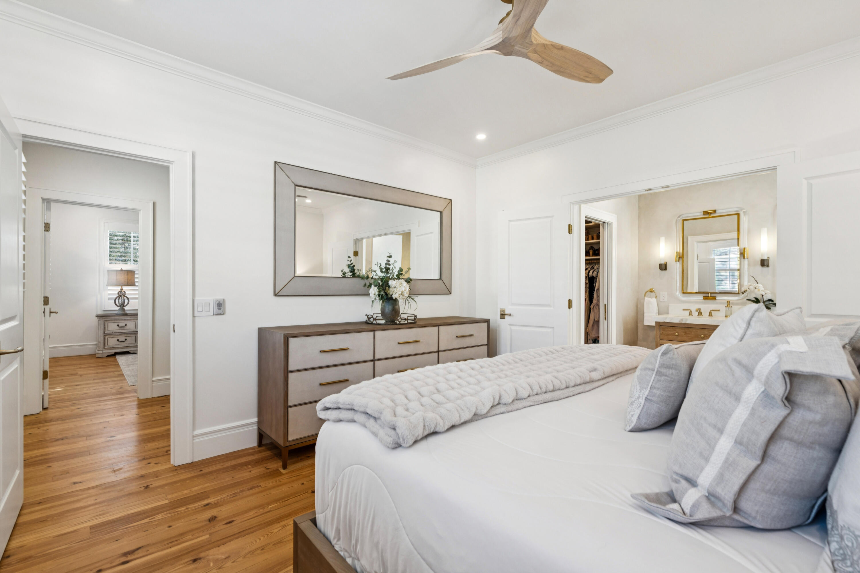 45 Eastlake Road Mount Pleasant, SC 29464 - Photo 37 of 95 45EastlakeRd-KeenEyeMarketing-039