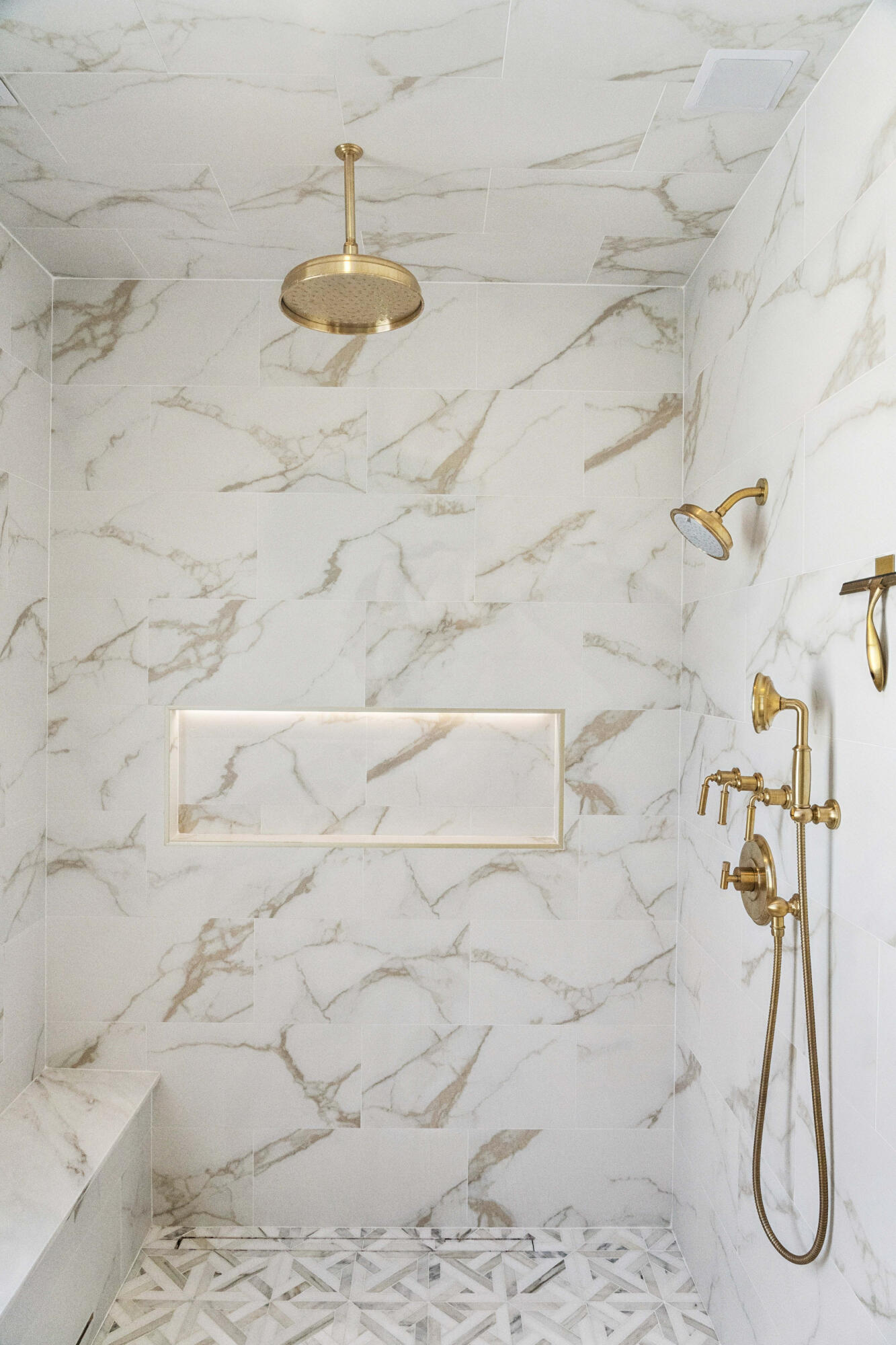 45 Eastlake Road Mount Pleasant, SC 29464 - Photo 45 of 95 45EastlakeRd-KeenEyeMarketing-047