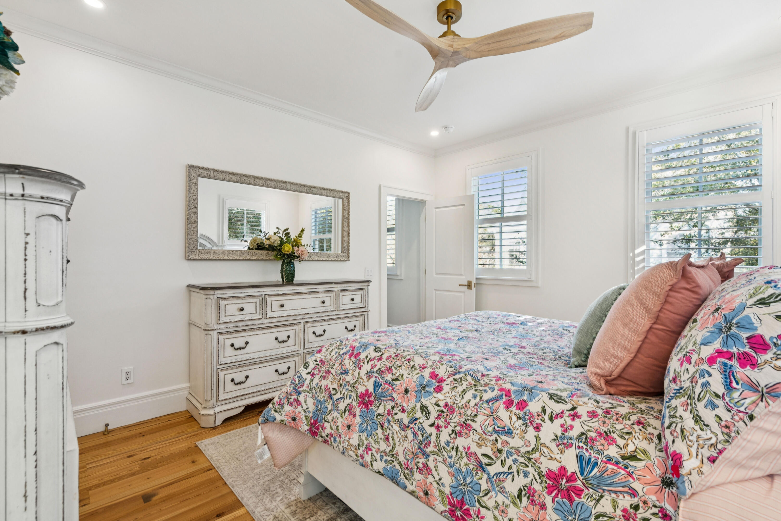 45 Eastlake Road Mount Pleasant, SC 29464 - Photo 48 of 95 45EastlakeRd-KeenEyeMarketing-050