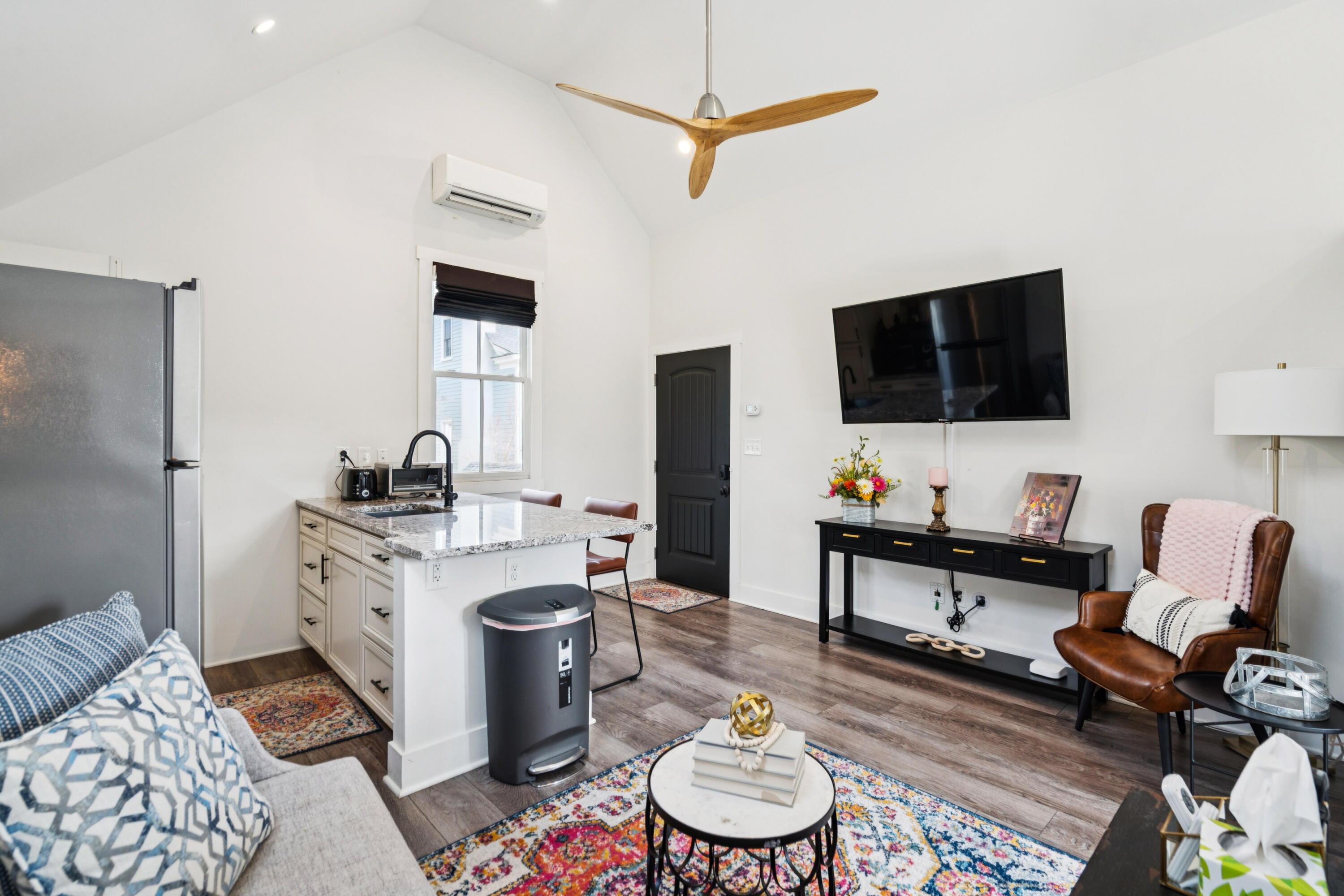 45 Eastlake Road Mount Pleasant, SC 29464 - Photo 61 of 95 45EastlakeRd-KeenEyeMarketing-070