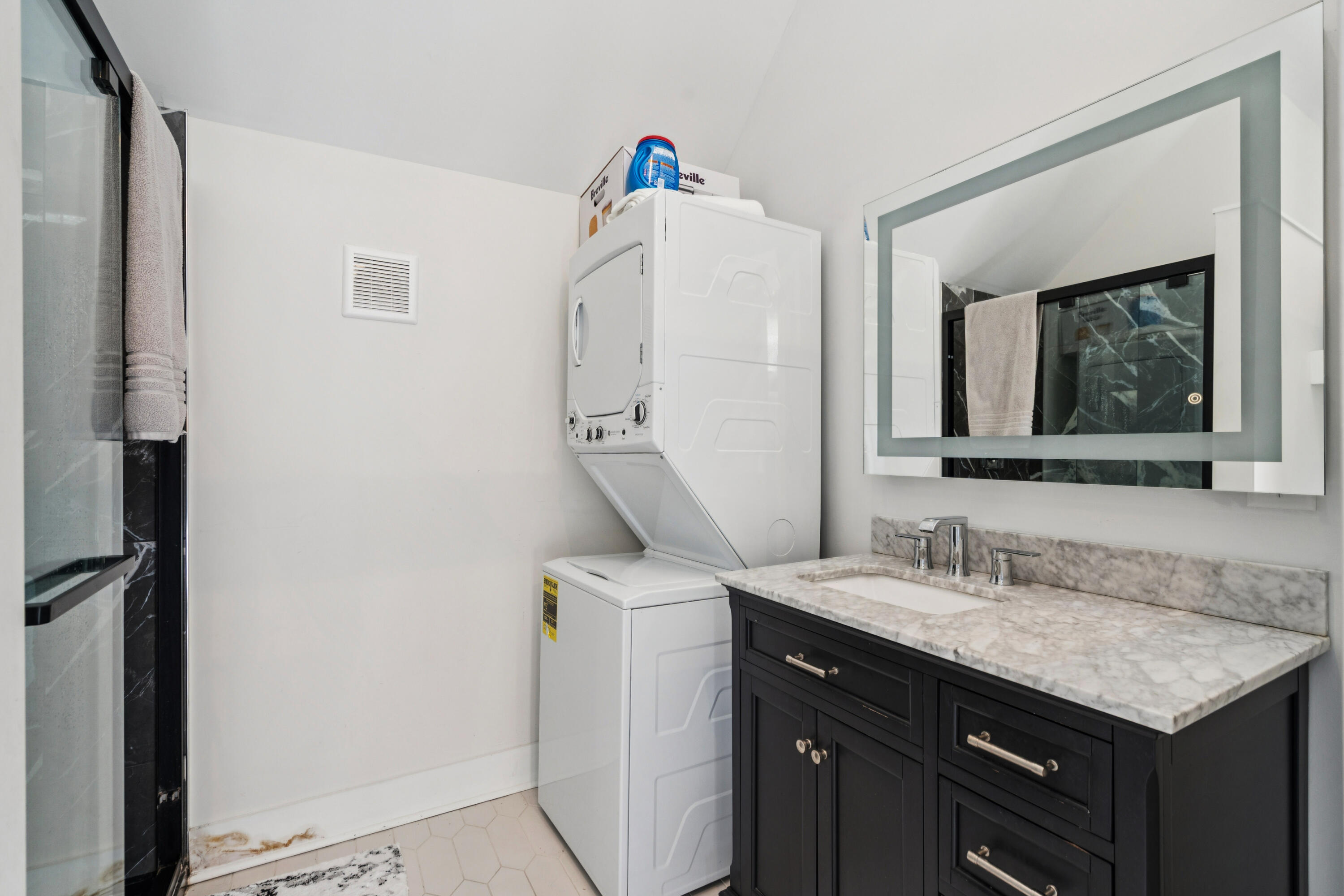 45 Eastlake Road Mount Pleasant, SC 29464 - Photo 71 of 98 45EastlakeRd-KeenEyeMarketing-075