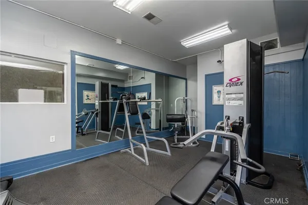 $1,795 | 1040 West MacArthur Boulevard, Unit 133, Santa Ana, CA 92707