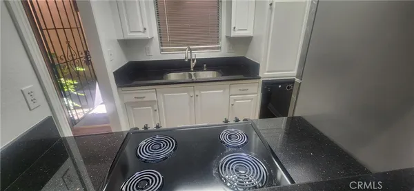 $1,795 | 1040 West MacArthur Boulevard, Unit 133, Santa Ana, CA 92707
