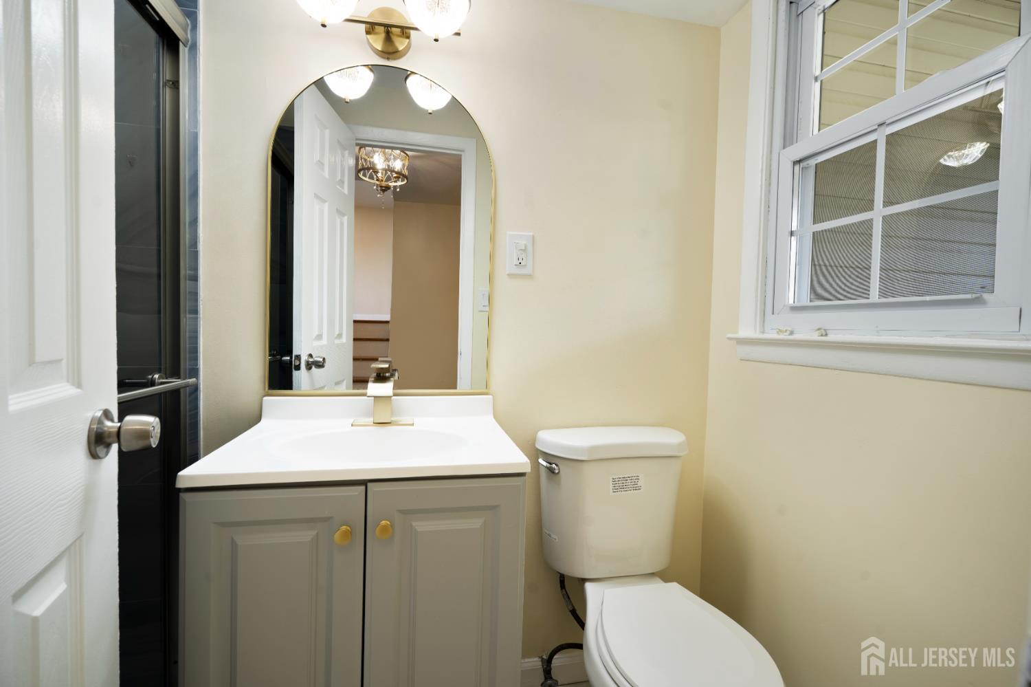 55 Ferris Road Edison, NJ 08817 - Photo 28 of 43