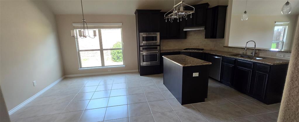 5022 Hidden Creek Road Garland, TX 75043 - Photo 11 of 17